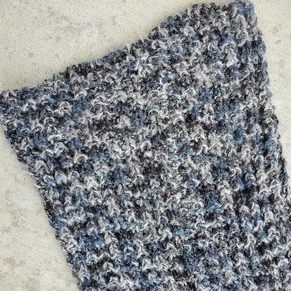 collectioneighteen Black Boho Metallic Knit Crocheted Neck Warmer Scarf Like New - Picture 13 of 15